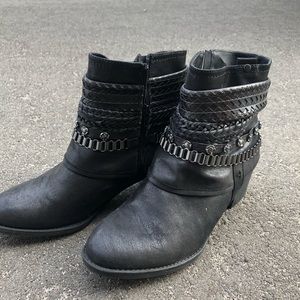 Carlos black booties